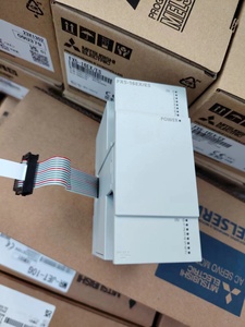 FX5-16EX/ES-FX5-16EYR/ES-FX5-16EYT/ES-FX5-32ER/ES neu Original Mitsubishi FX5 PLC Programmier barer Controller E/A-Eingangs ausgangs modul - Product Image 2