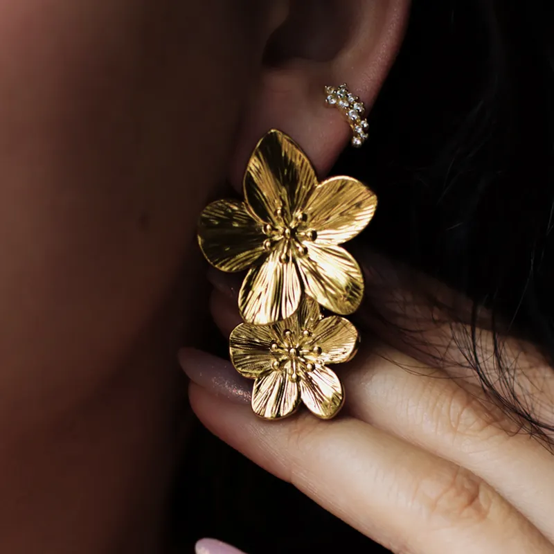 INS Luxury Stainless Steel Double Flower Pendant Stud Earrings Vintage Waterproof PVD 18K Gold Plated Drop Earrings For Women