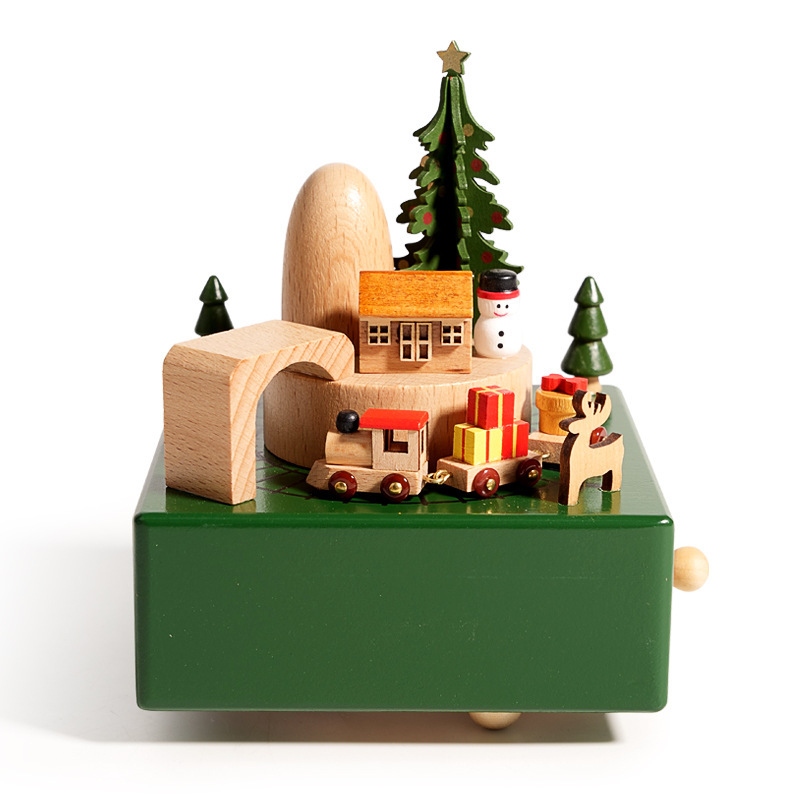 Sapin de Noël à base verte avec motif de train