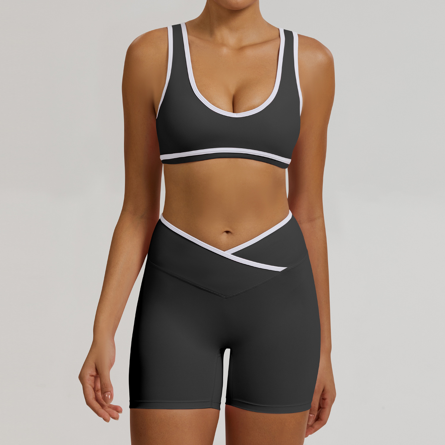 shorts + bra black