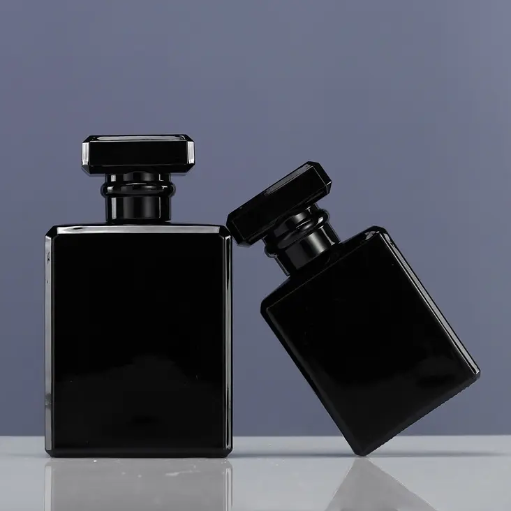 Großhandel 50ml 100ml leere schwarze Glas nachfüllbare Parfüm flaschen mit Sprüh zerstäuber