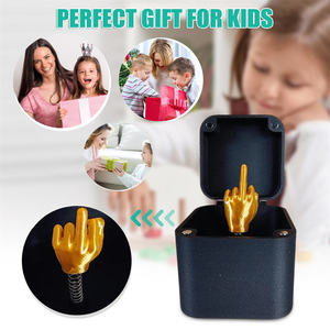 Sürpriz parmak el şaka Pop up hediye kutusu komik parmak sürpriz hediye kutusu parmak yüzük kutusu fidget oyuncak yetişkin çocuklar için - Product Image 3