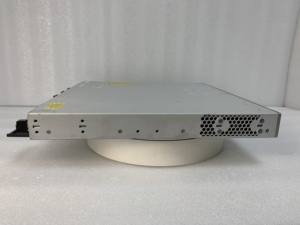 C9300-48P-A使用原装9300系列48端口企业级交换机网络优势PoE + 千兆网络交换机 - Product Image 5