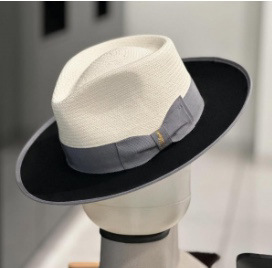 milkwhite top +black trim2