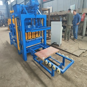 Juego completo de línea de producción automatizada de máquina de ladrillos de cemento hueco de bloque hidráulico completamente automático con componente de motor central - Product Image 6