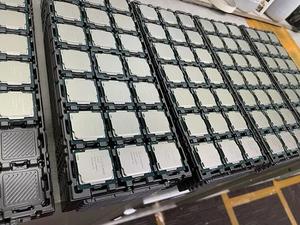 หน่วยประมวลผล Xeon <span class=keywords><strong>E5</strong></span> V2ซีพียู <span class=keywords><strong>E5</strong></span> <span class=keywords><strong>1650V2</strong></span> 3.5GHz 12M LGA 2011 <span class=keywords><strong>E5</strong></span>-<span class=keywords><strong>1650V2</strong></span>ประมวลผลเซิร์ฟเวอร์หกคอร์ - Product Image 6