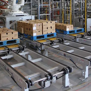 <strong>Automatic</strong> Heavy-Duty Pallet Drag Chain Conveyor Handling <strong>System</strong> Restaurant Suitable PLC for <strong>Loading</strong> Discharging Conveyor <strong>System</strong>