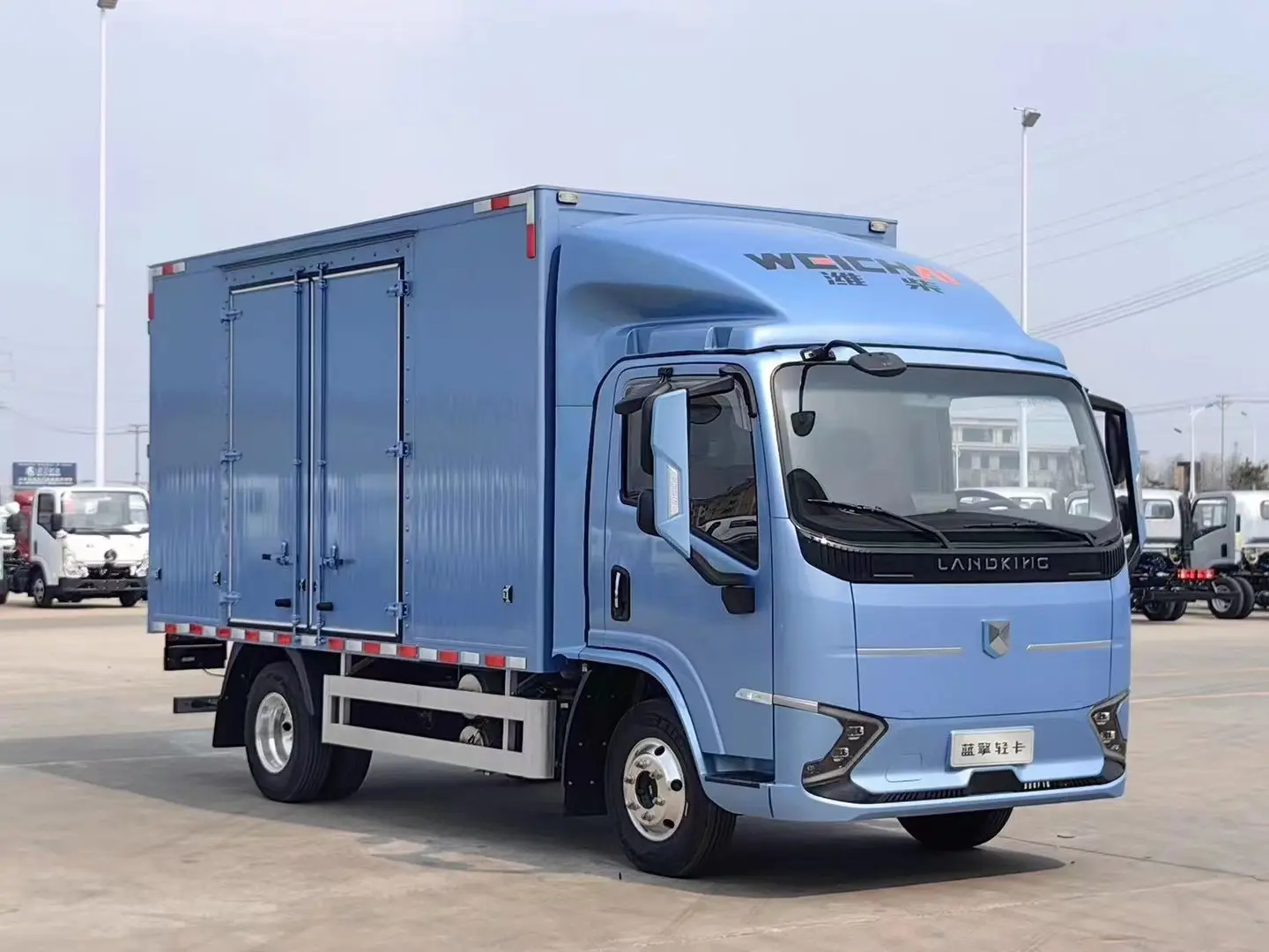 Weichai Lanqing EH Pro est un camion longue distance électrique pur de type boîte de 4.2m économique et efficace nouvelle voiture à énergie usagée