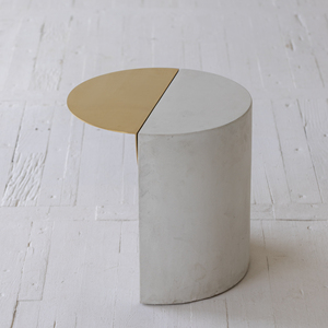 Mesa auxiliar de anidación redonda de hormigón, mesa auxiliar de lujo de estilo minimalista y moderno vintage de mediados de siglo, bronce - Product Image 6