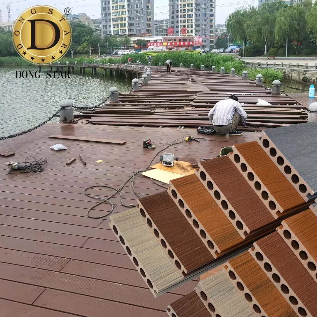 Cilt dostu açık ahşap plastik kompozit güverte panoları ahşap doku döşeme ucuz yapay parke kereste wpc decking