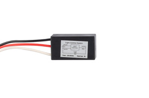 Sensor de Fotocélula de alta precisión con lente impermeable para control de iluminación exterior - Product Image 4