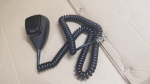 Alimentatore CC PS-80 ICOM per uso desktop per ricetrasmettitore IC-A220 walkie talkie - Product Image 2