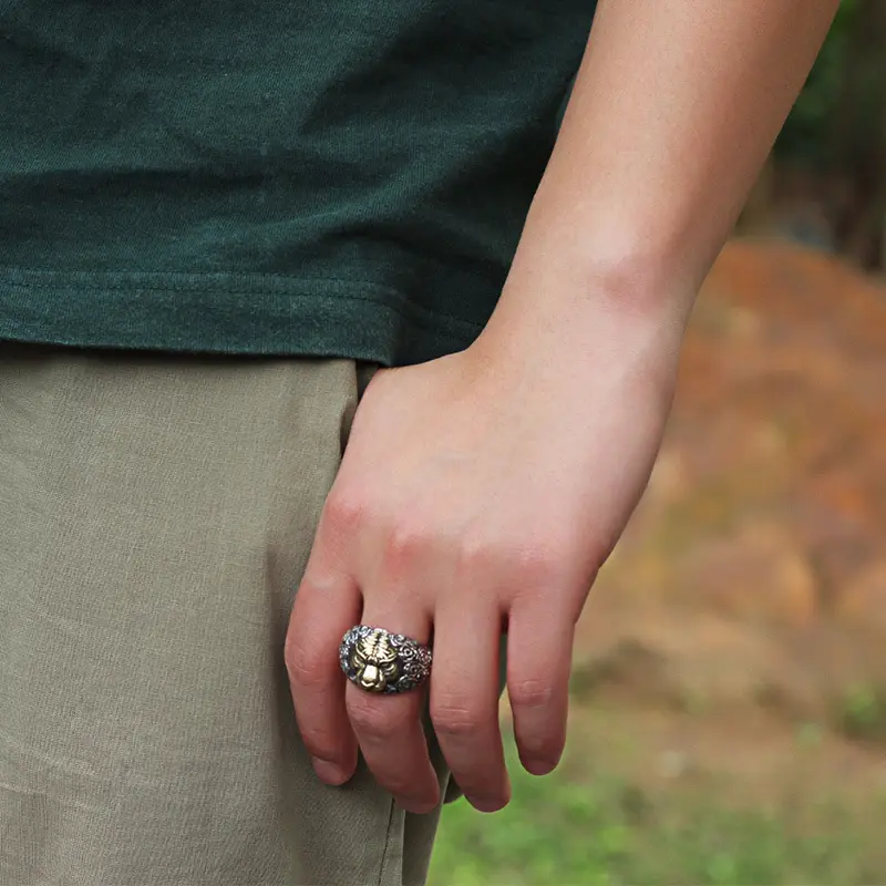 Venta caliente encantos de moda anillo de tigre plateado de lujo Hip Hop Punk dominante anillo elástico ajustable para hombres