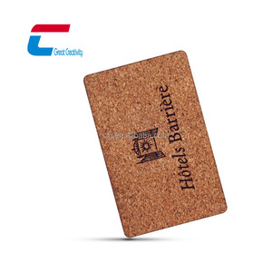 Tarjeta de visita programable NFC de madera personalizada con código QR de chip para redes sociales - Product Image 3