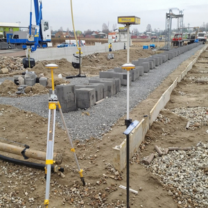 نظام تحديد المواقع بالليزر IP67 عالي الدقة قنوات GNSS <span class=keywords><strong>RTK</strong></span> معدات مسح جهاز استقبال مع قاعدة وروفر - Product Image 5