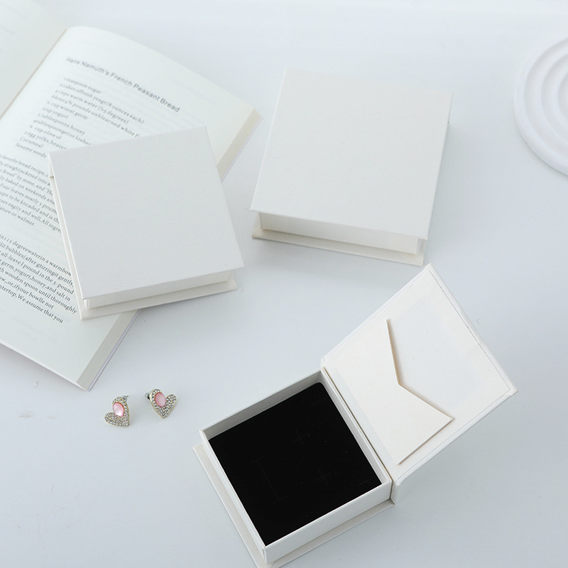 Beige + poche pour cartes