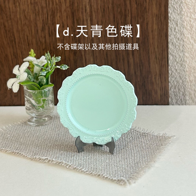 [d. Plat bleu ciel