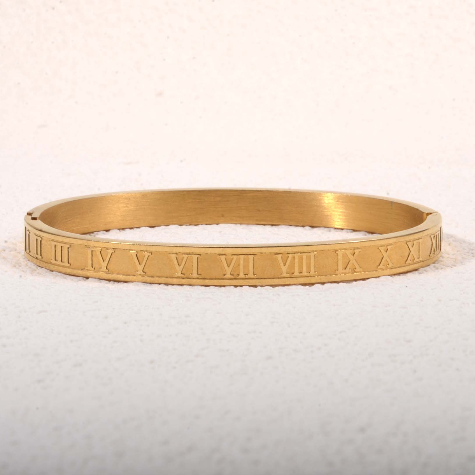 gold bracelet