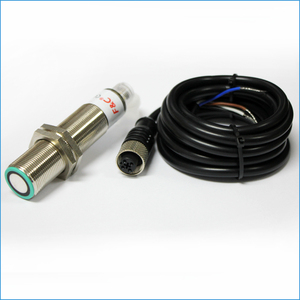 Range di sensori a ultrasuoni OEM M18 1000 MM uscite di tensione analogiche IP67 - Product Image 1