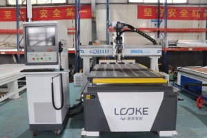 Máquina enrutadora Cnc Atc de 9kw 1325, máquina enrutadora Cnc de carga y descarga de trabajo pesado para muebles - Product Image 3