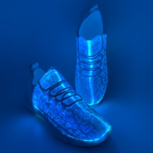 Yüksek kalite USB şarj <span class=keywords><strong>LED</strong></span> ışıklı flaş spor ayakkabı Fiber optik kumaş ayakkabı Unisex fotoelektrik aydınlık ayakkabı