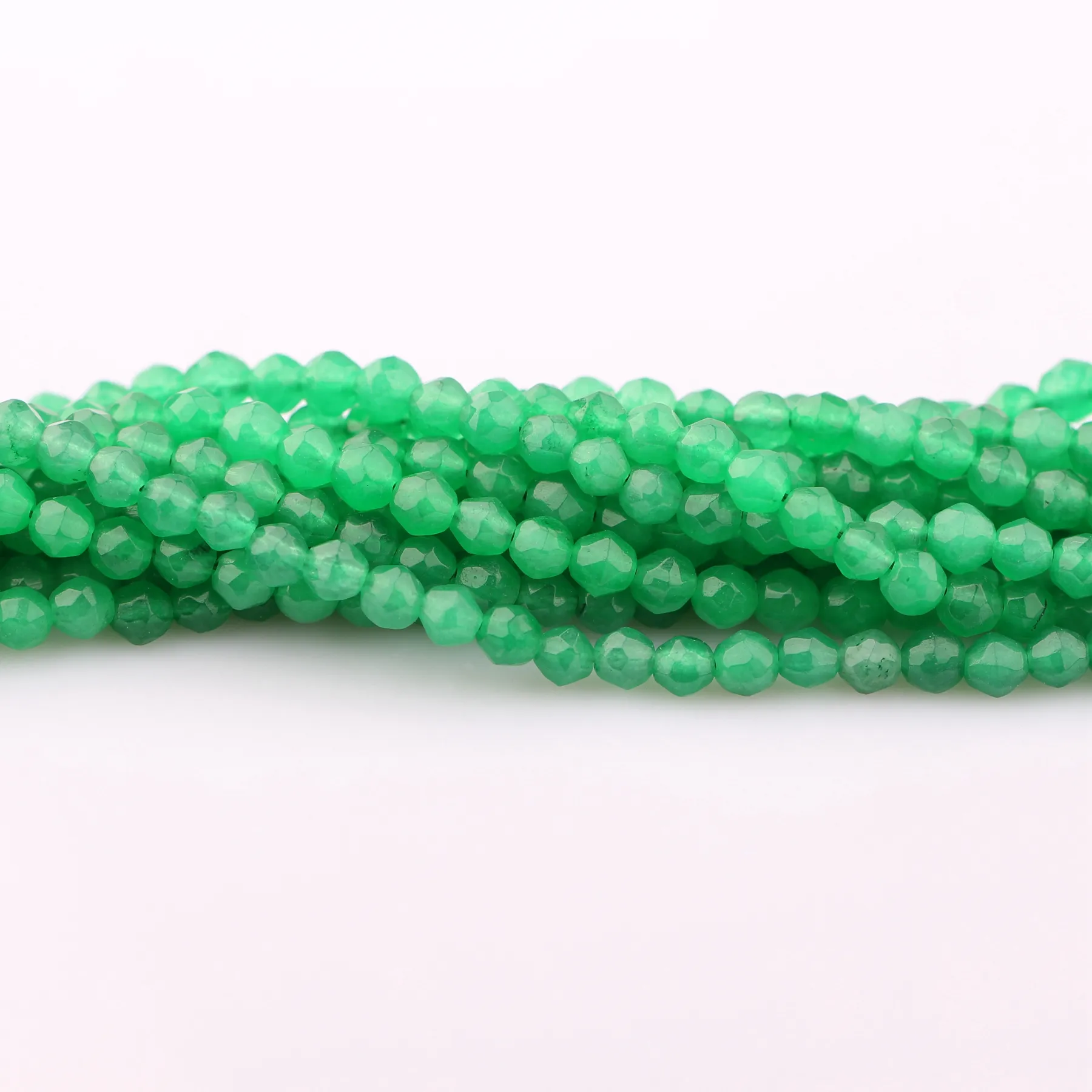 Cuentas de jade verde facetadas de piedra de 3mm de alta calidad al por mayor 2024 para hacer rosarios
