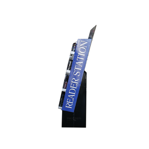 Espositore con penna in cartone riciclato a pavimento con ganci per cartoleria - Product Image 4