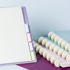 Cuaderno de papel reemplazable personal de estudiante de cubierta dura de celosía de hojas sueltas de encuadernación de disco personalizado con página de índice