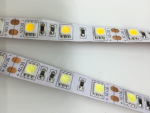 SMD5050 IP20 12V TV arka plan şeridi işık 5m sıcak beyaz mavi 300 LEDs esnek LED RGB şerit işık - Product Image 3