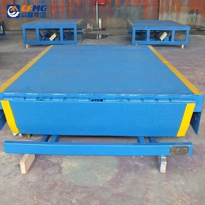 <strong>Container</strong> <strong>Fixed</strong> Boarding <strong>Bridge</strong> Carrying Electro-hydraulic Logistics Forklift <strong>Loading</strong> and Unloading 10 t 12 t Unloading Platform