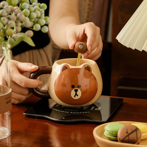 NEWELLブラウン漫画ベアセラミックマグかわいいミルク朝食カップベアコーヒーマグ