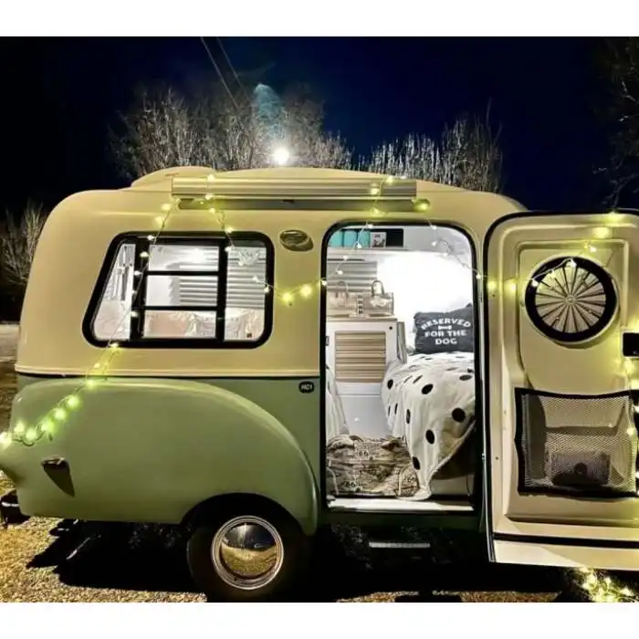 Camper e caravana leve de chapa galvanizada CommaMini para RV-Travel para aventuras ao ar livre