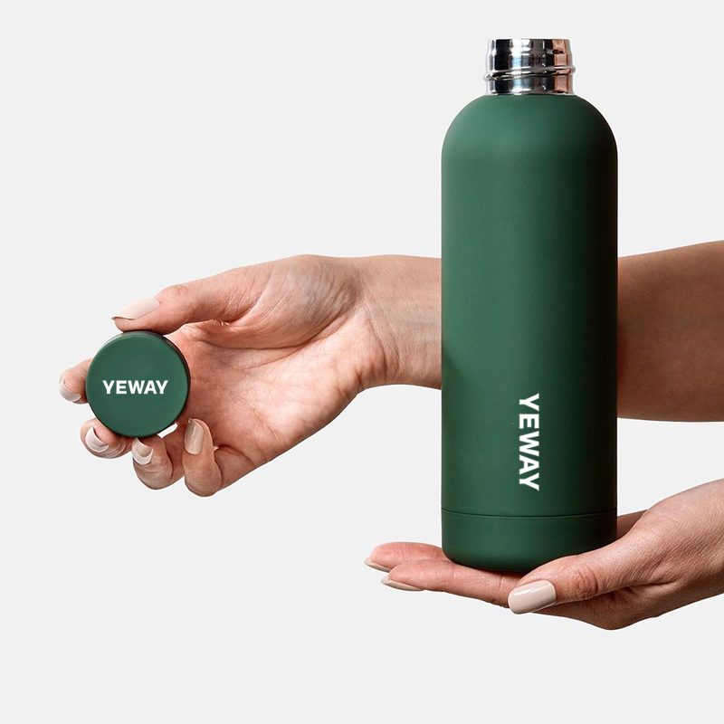 Vert foncé