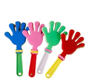 ไม้ตบมือพลาสติกหลายขนาดสำหรับจับคู่ฟุตบอล - Product Image 1