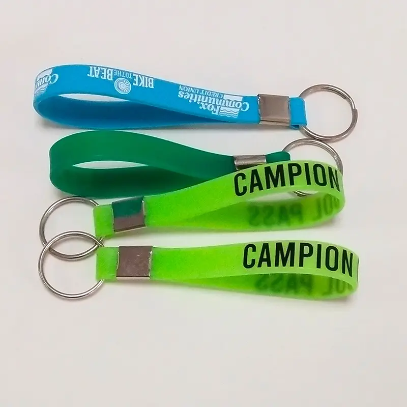OEM Promotional Gifts Custom Silicone Wristband Keychain PVC Rubber Keyring Silicone Wristlet Keychain