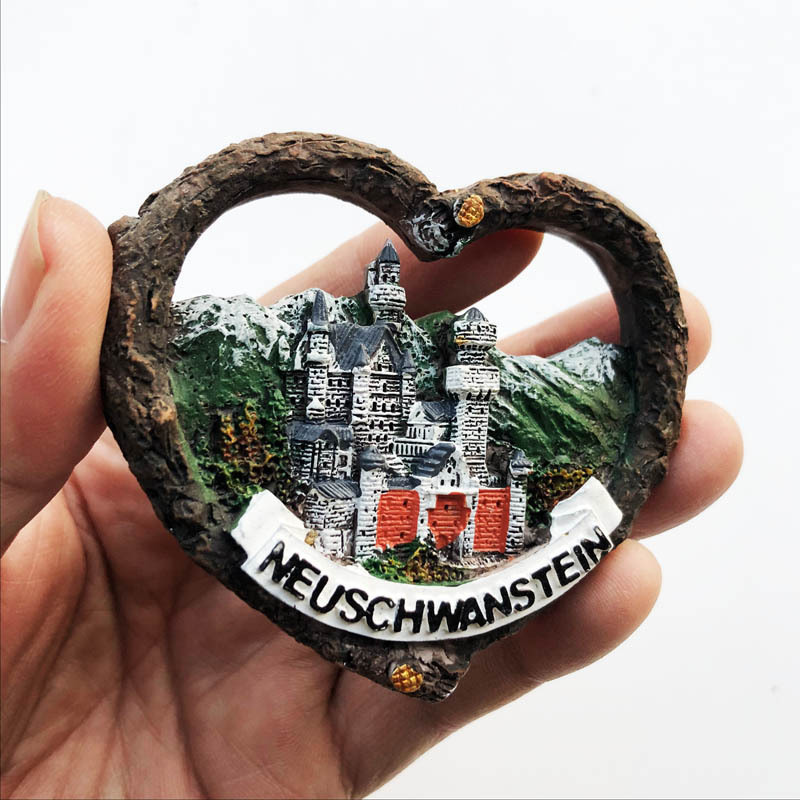 Castillo de Neuschwanstein alemán de color - Medio