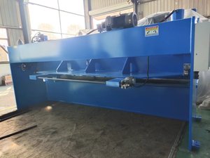 เครื่องตัดกิโยติน QC11Y เสียงรบกวนต่ำความจุแผ่นเหล็กคาร์บอน16มม. - Product Image 4