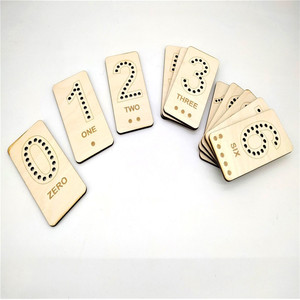 木製の数字数学教育レーシングおもちゃ、モンテッソーリカウント学習ボード - Product Image 3