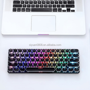 Punk Retro portátil 61 teclas Punk Keycap Teclado mecánico RGB Teclado de juego retroiluminado con función de bloqueo Win para jugadores - Product Image 4