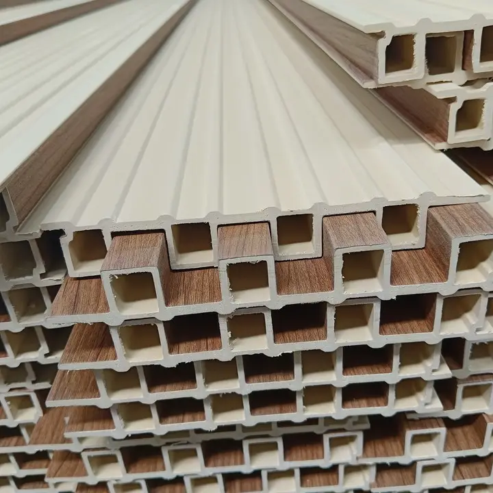 Fabricant de parements muraux décoration intérieure prix de gros parements muraux cannelés intérieurs en bois plastique