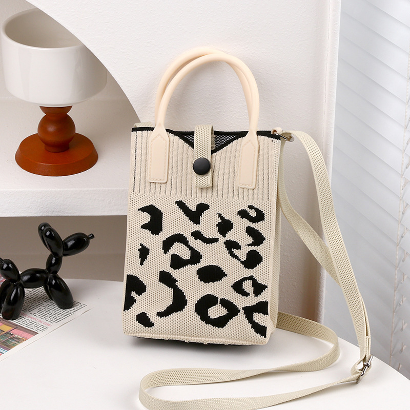 Beige nero Leopardo