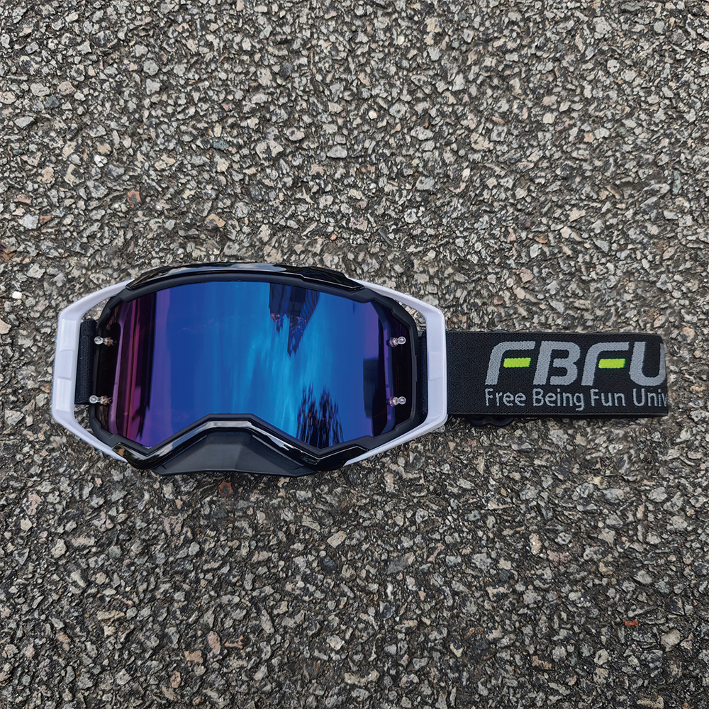 Lunettes bleues à monture grise