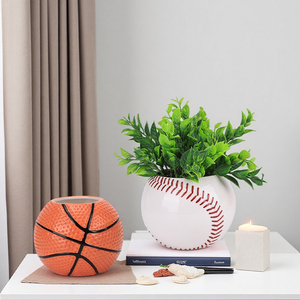 Udeco مجموعة زارع سيراميك رياضية جديدة تحت عنوان كرة سلة كرة طائرة أشكال بيسبول لديكور حديقة المنزل - Product Image 6