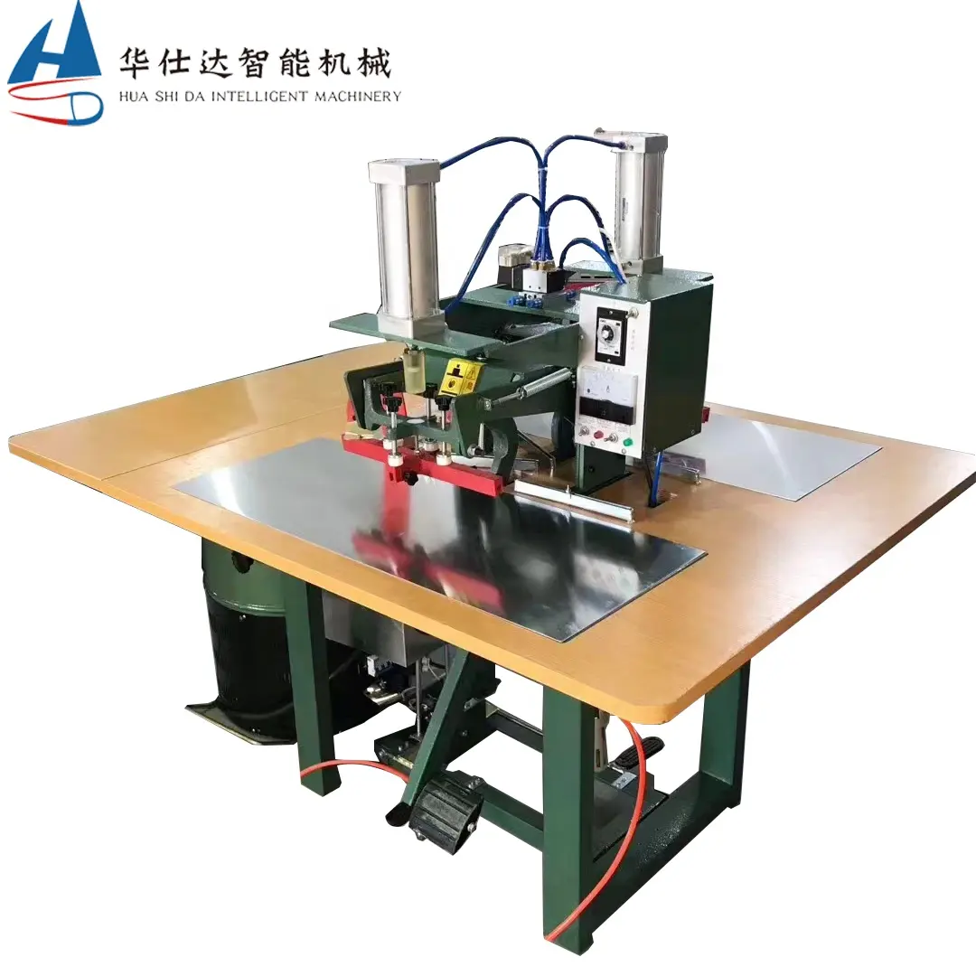 3.5KW High Frequency Plastic Welding machine Low Power HF Hot Pressing Machine For Raincoat