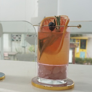 פנינה Infusedl Elixir חן זכוכית קריסטל כוס מים עם רוז קוורץ, נקה קוורץ, אמטיסט