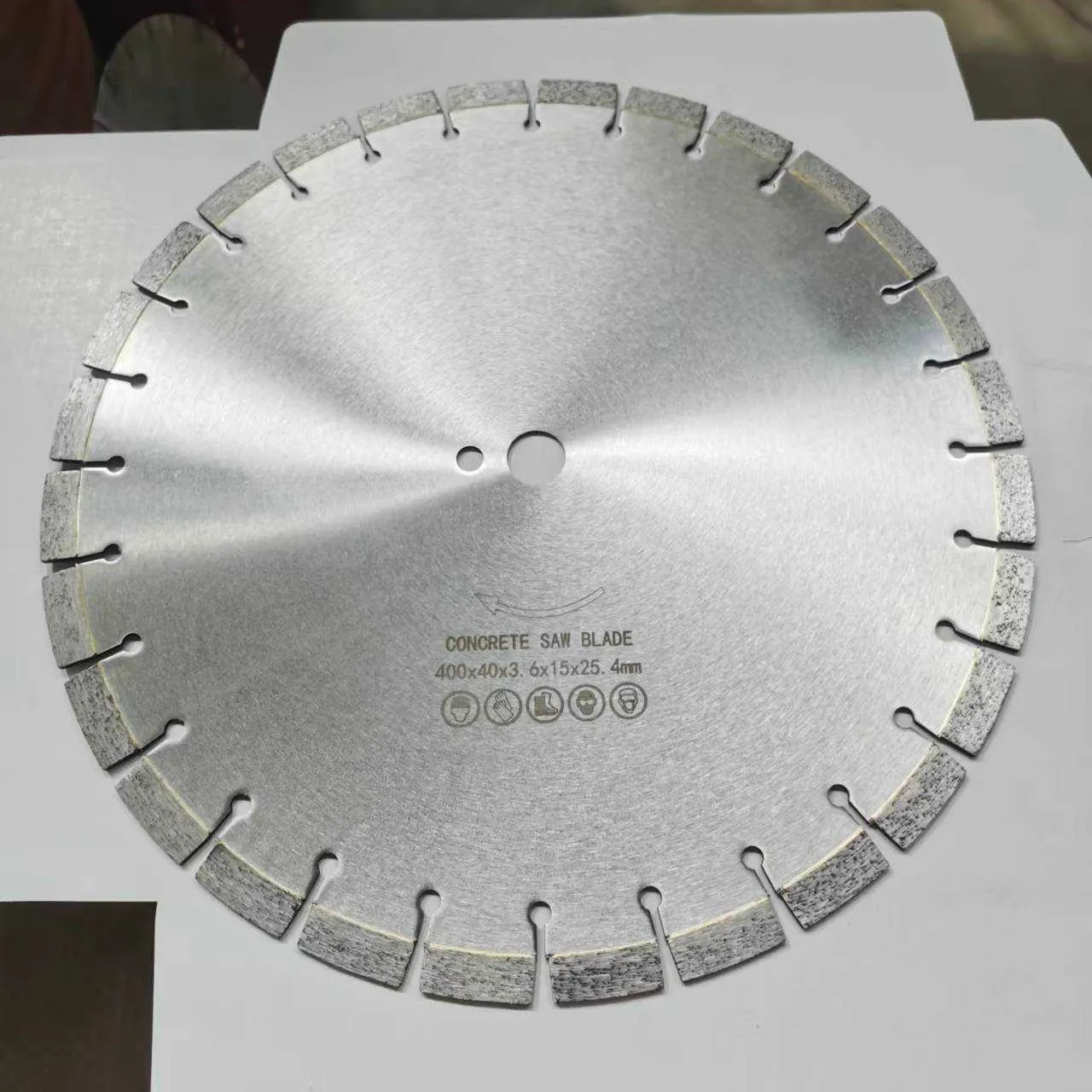 Lama per sega da taglio diamantata da 420 mm * 25.4mm di fabbrica in cina per pavimento in cemento