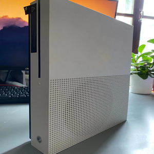 קונסולת משחק מקורי משומש עם עבור <span class=keywords><strong>xbox</strong></span> אחד <span class=keywords><strong>x</strong></span> אחד של ה-<span class=keywords><strong>xbox</strong></span> עבור בקרי משחק <span class=keywords><strong>xbox</strong></span>