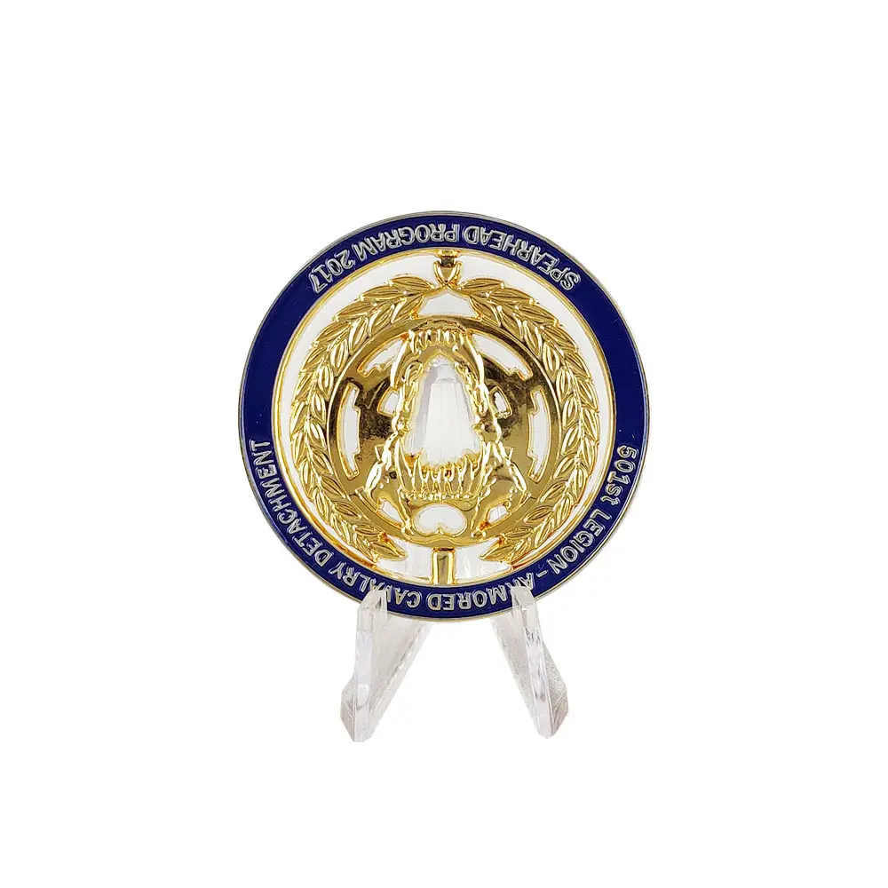 Pin de solapa de metal esmaltado, accesorio personalizado de color dorado, con agujeros, para UAE, 2020, Dubái, venta al por mayor