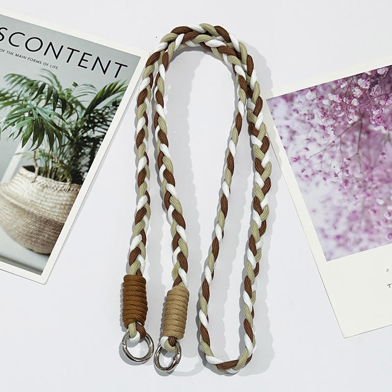 สีน้ำตาล