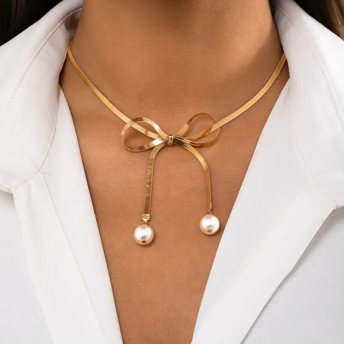 YW High Quality Metal Snake Bone Chain Bow Knot Clavicle Chain Imitation Pearl Women Jewellery Gold Necklace